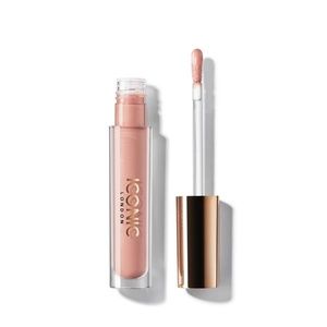 Iconic Lip Plumping Gloss in Lovestruck (NWT)